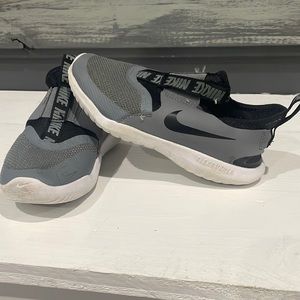 Nike flex runner shoes